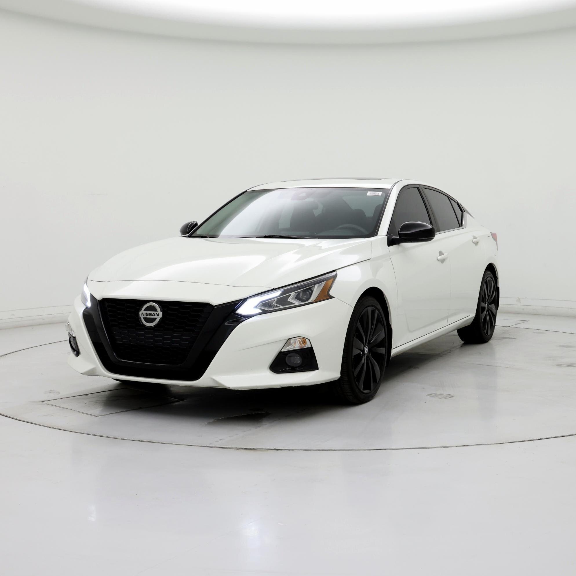 Thumbnail: 2022 Nissan Altima - 4