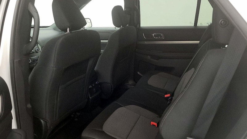 2019 Ford Explorer XLT 19