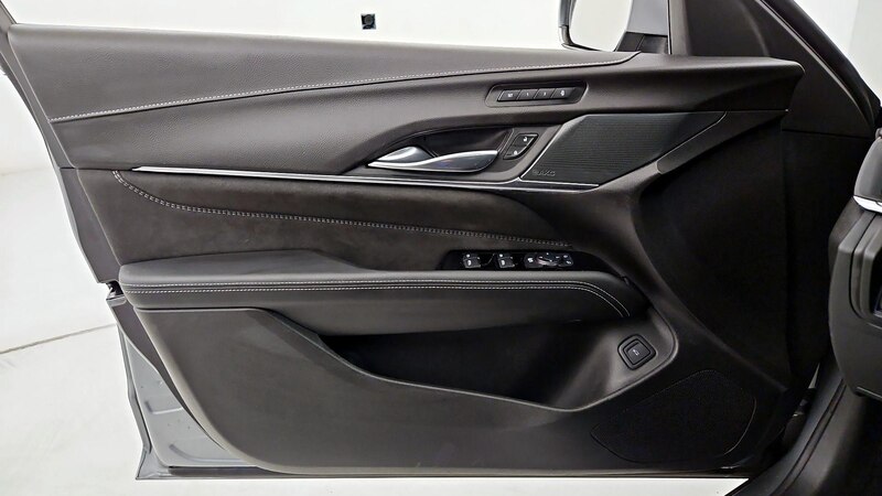 2023 Cadillac CT4 V 12