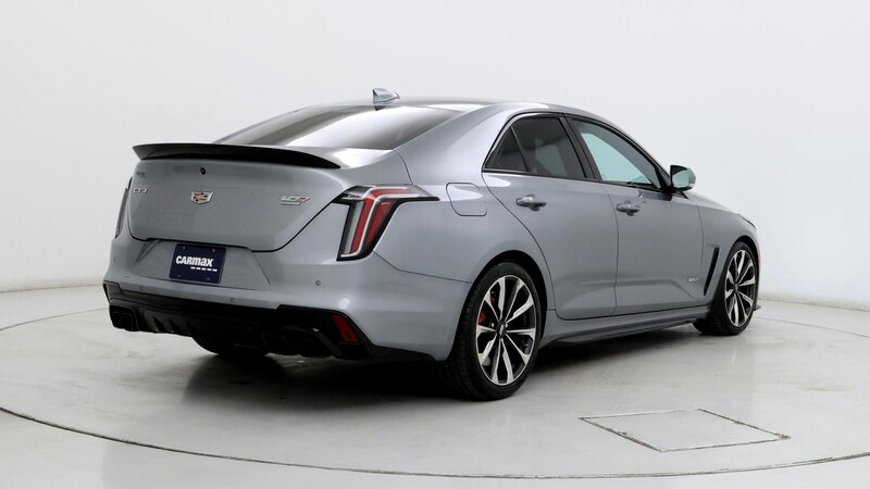 2023 Cadillac CT4 V 8
