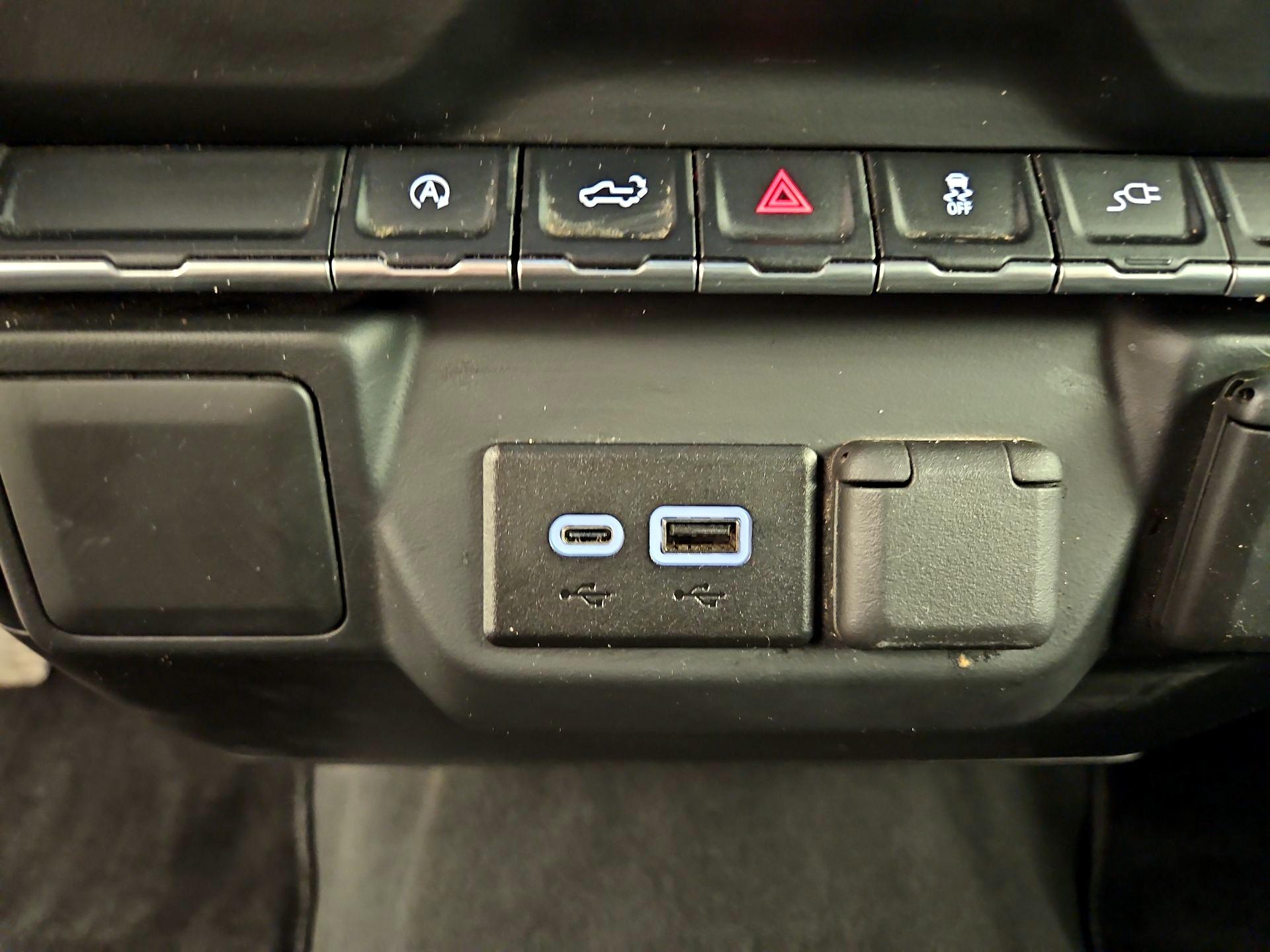 Thumbnail: 2021 Chevrolet Silverado 1500 - 18