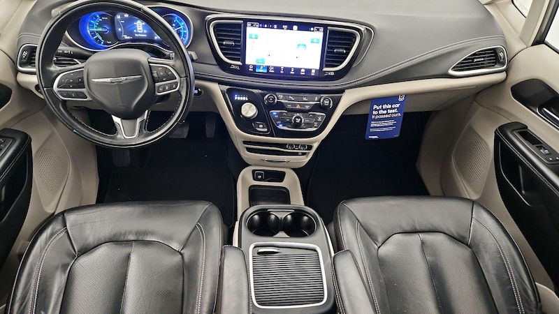 2022 Chrysler Pacifica Hybrid Touring L 9