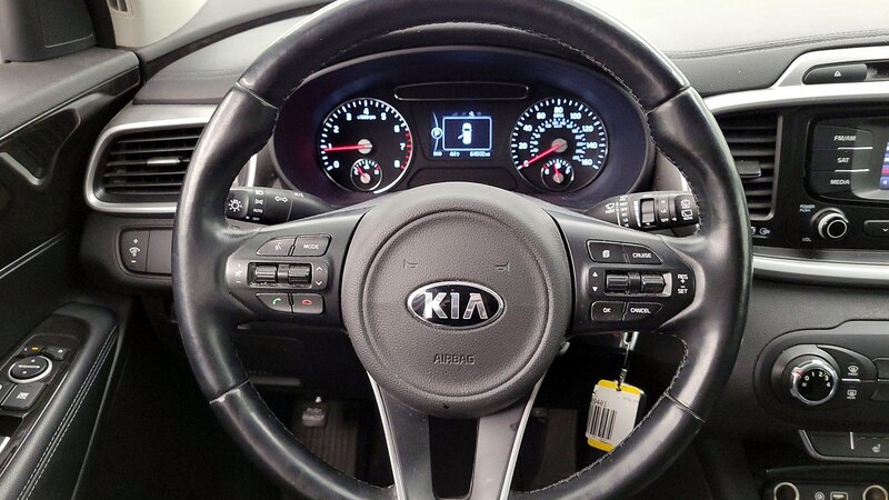 2016 Kia Sorento LX 10