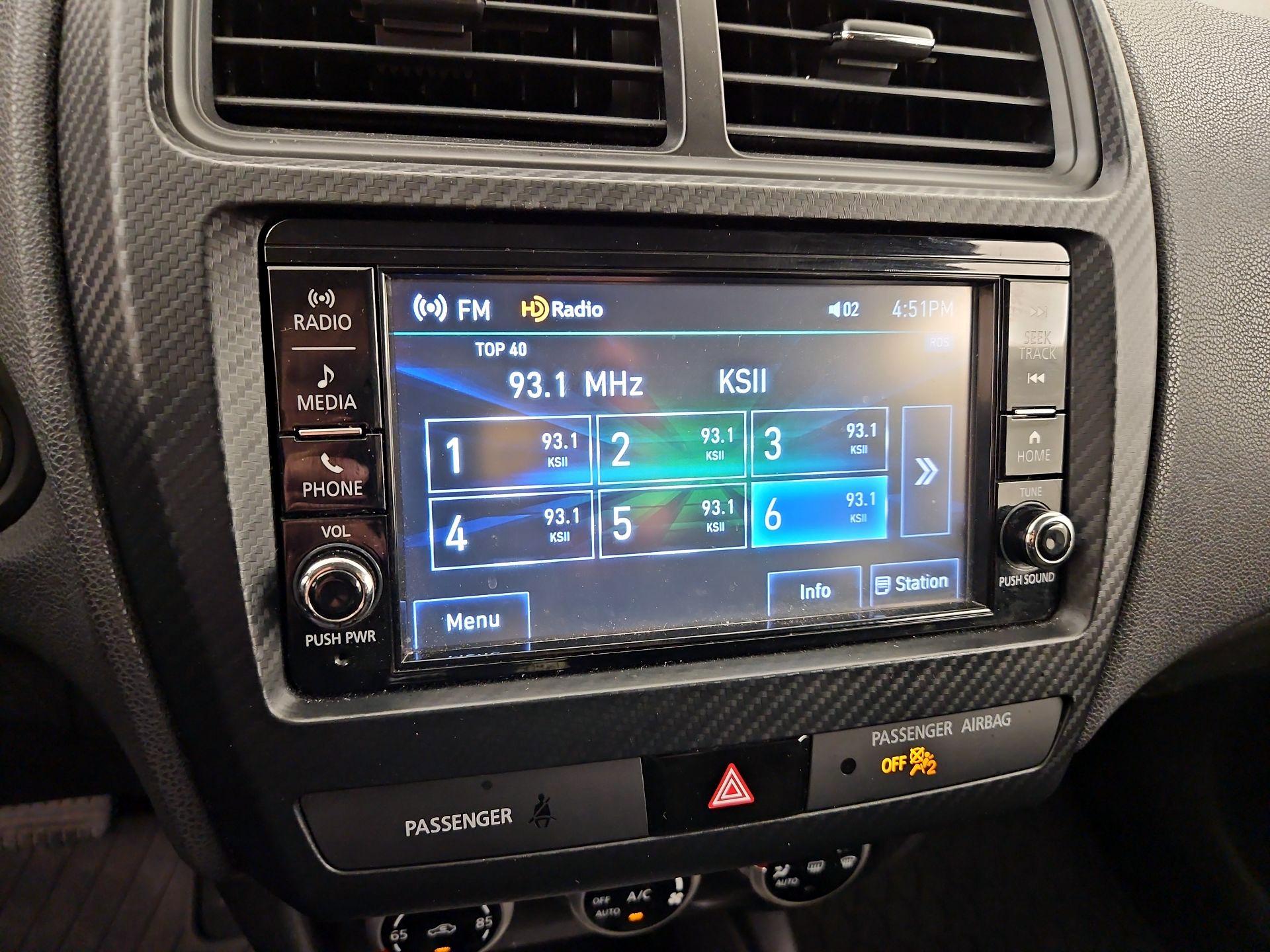 Thumbnail: 2020 Mitsubishi Outlander Sport - 14