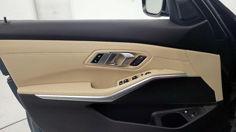 2021 BMW 3 Series 330i 12