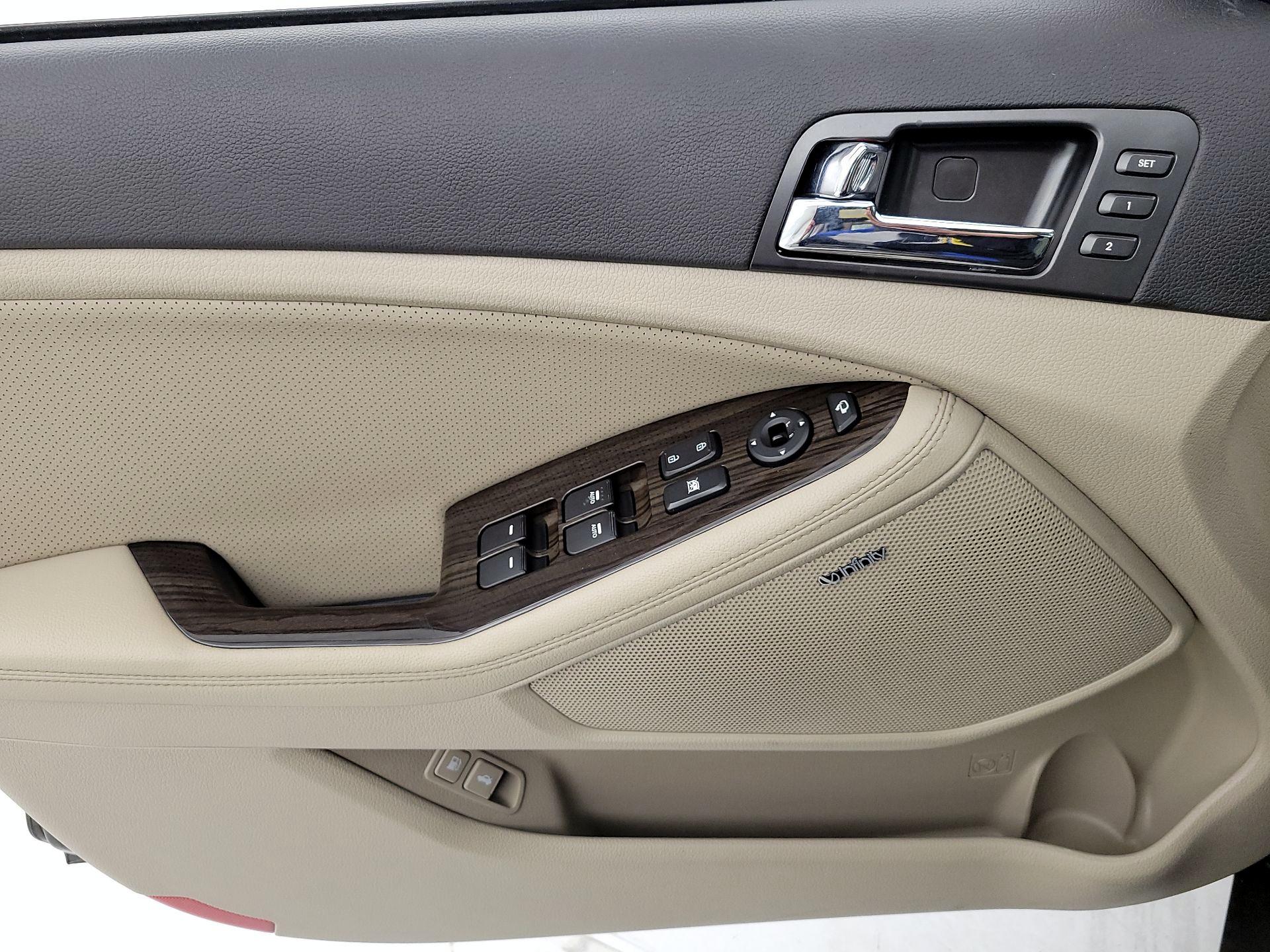 Thumbnail: 2013 Kia Optima - 12