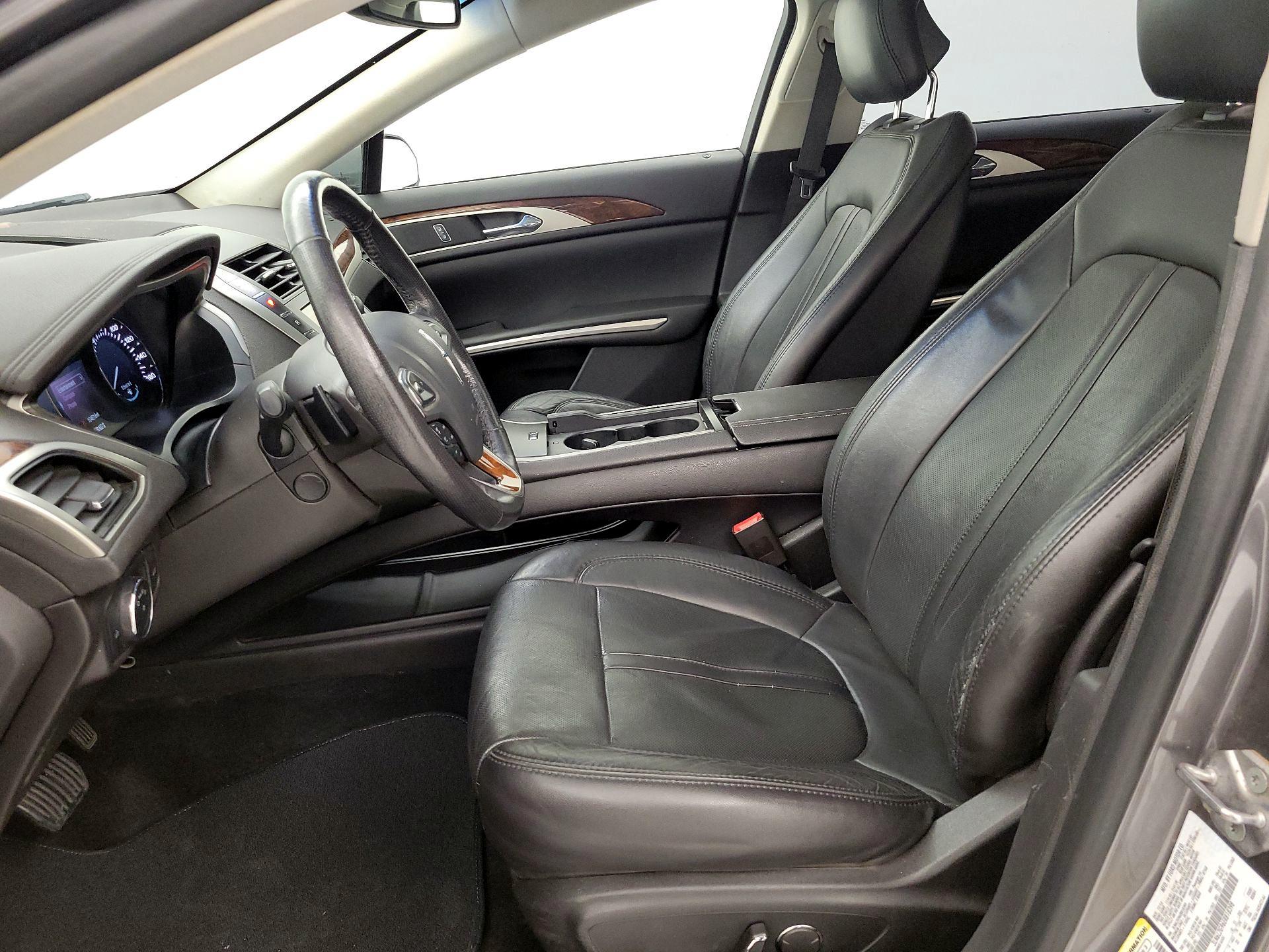 Thumbnail: 2014 Lincoln MKZ - 11