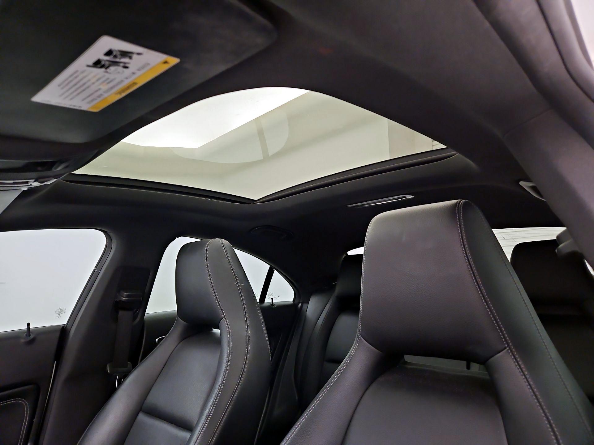 Thumbnail: 2019 Mercedes-Benz CLA - 19