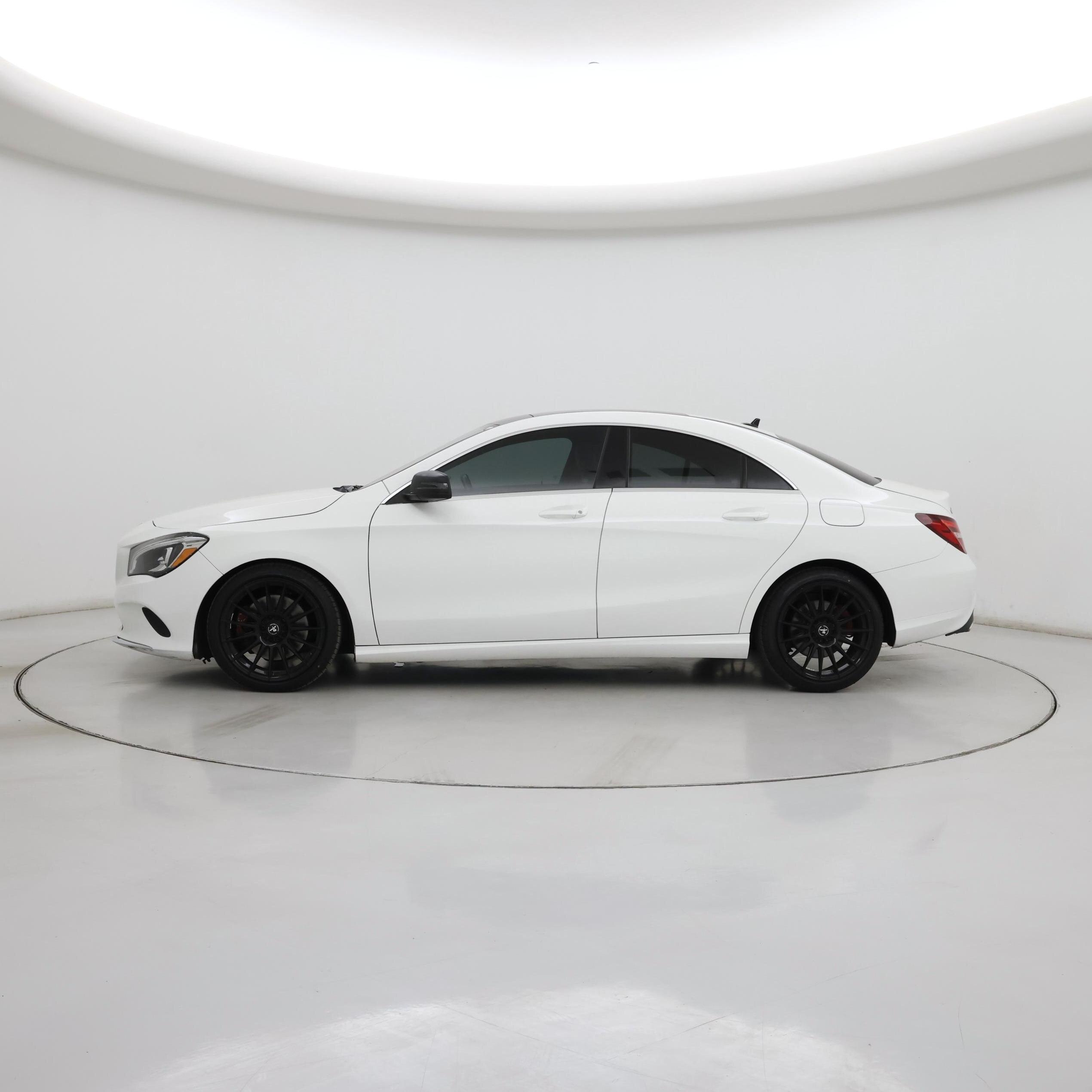Thumbnail: 2019 Mercedes-Benz CLA - 3