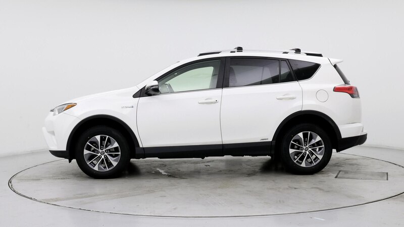 2016 Toyota RAV4 XLE 3