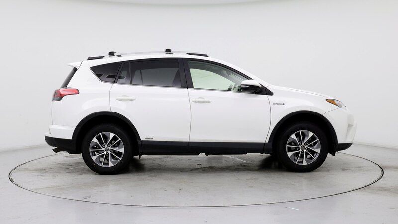 2016 Toyota RAV4 XLE 7