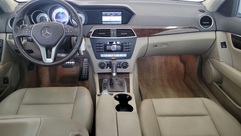 2014 Mercedes-Benz C-Class C 250 9