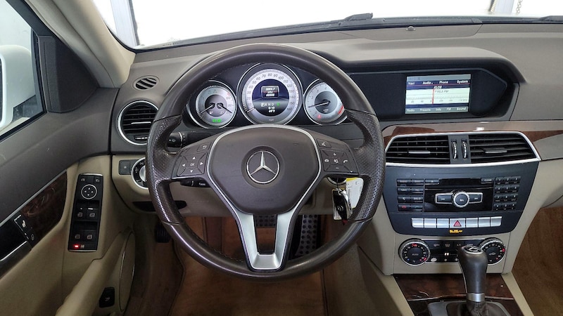 2014 Mercedes-Benz C-Class C 250 10