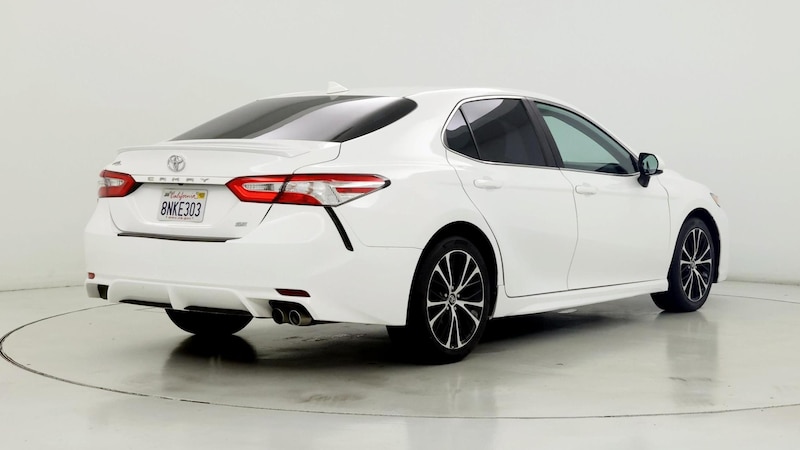 2020 Toyota Camry SE 8