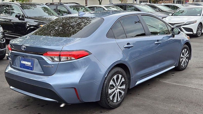 2022 Toyota Corolla LE 5