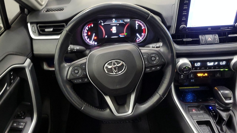 2019 Toyota RAV4 Limited 10