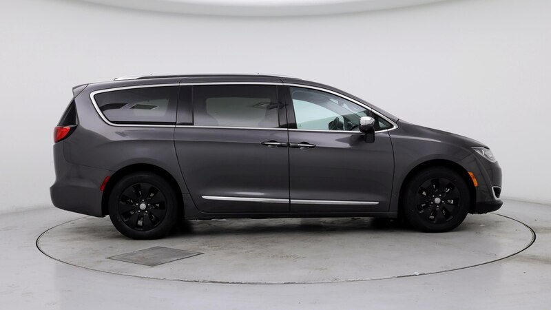 2017 Chrysler Pacifica Hybrid Platinum 7