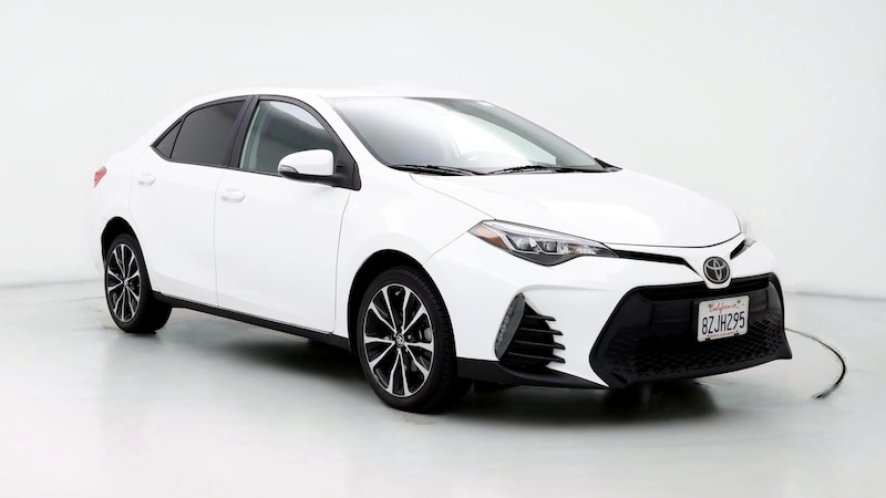 2018 Toyota Corolla SE Hero Image