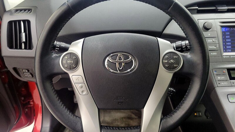 2013 Toyota Prius Four 10