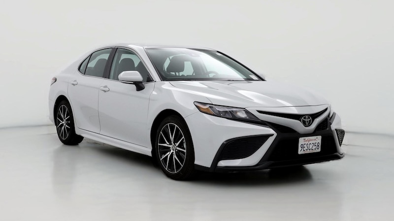 2023 Toyota Camry SE Hero Image