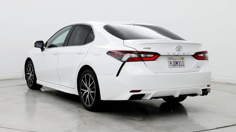 2024 Toyota Camry SE 2