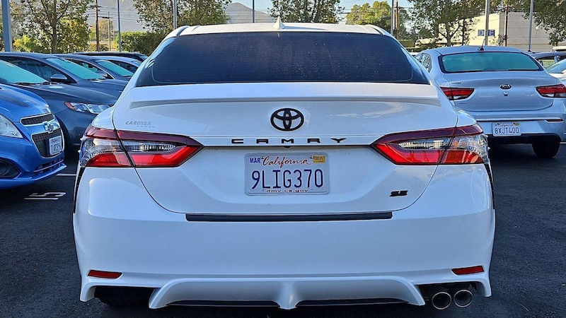 2024 Toyota Camry SE 6