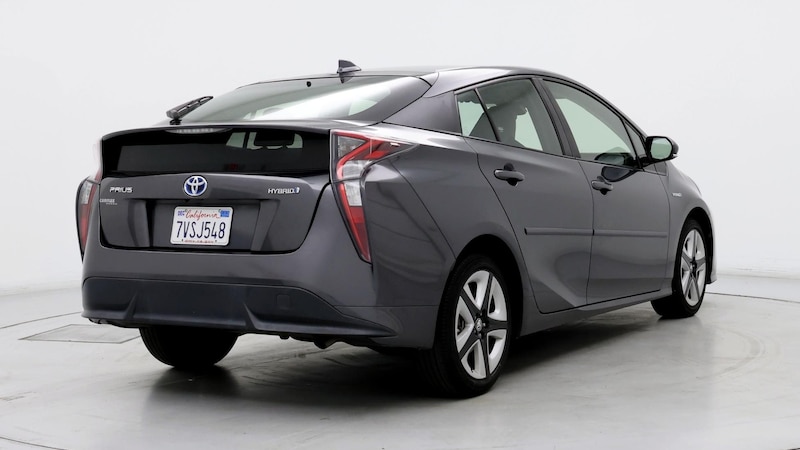 2016 Toyota Prius Four 8