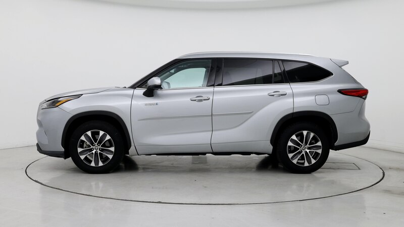 2021 Toyota Highlander XLE 3