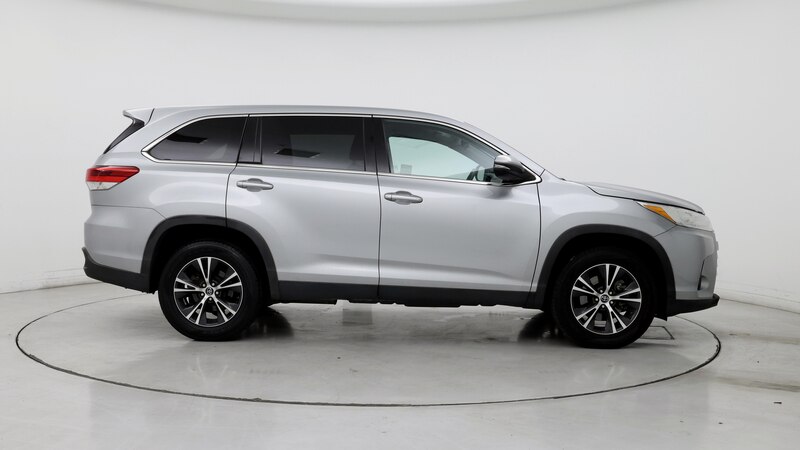 2019 Toyota Highlander LE 7