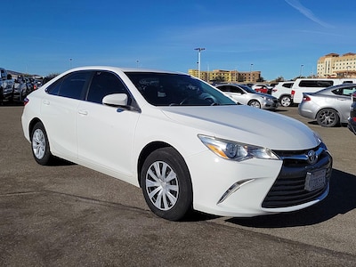 2017 Toyota Camry LE -
                Los Angeles, CA