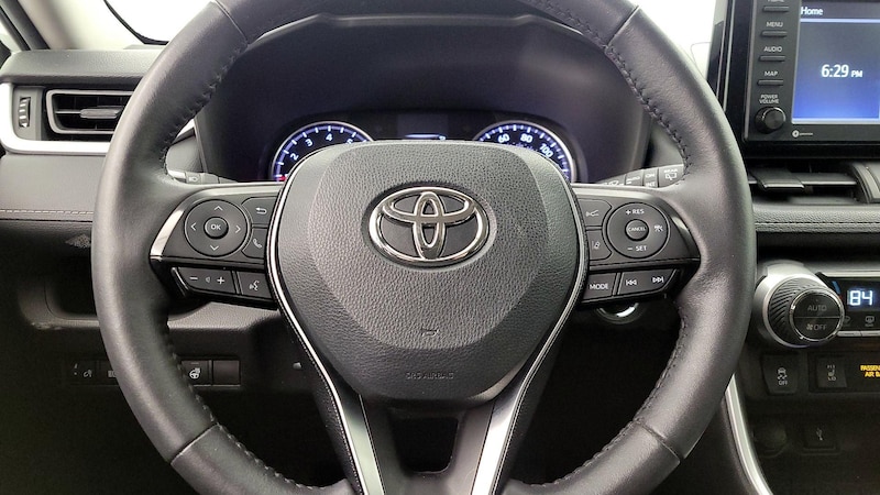 2021 Toyota RAV4 XLE 10