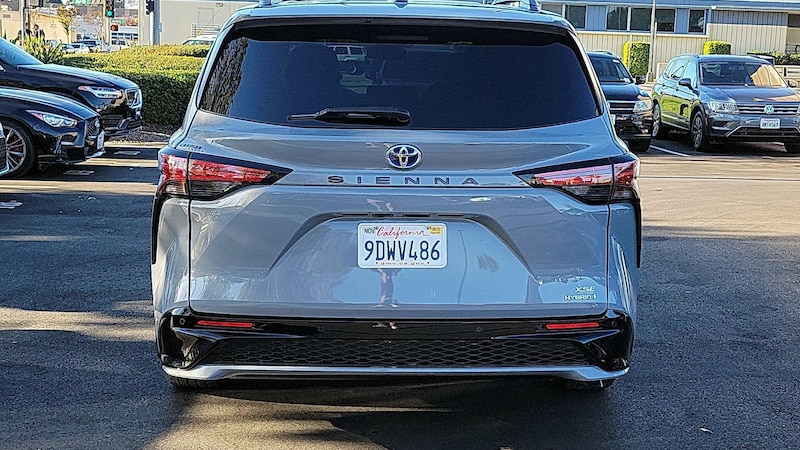 2023 Toyota Sienna XSE 6