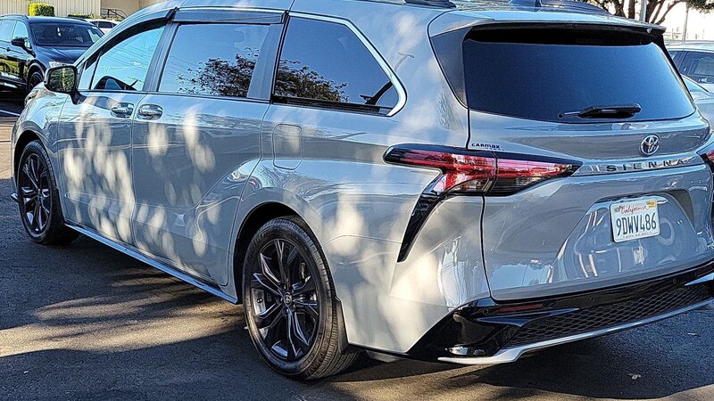 2023 Toyota Sienna XSE 7