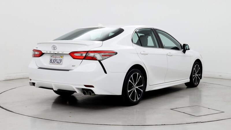 2019 Toyota Camry SE 8