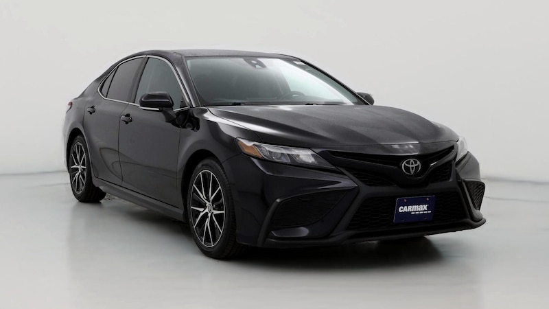 2022 Toyota Camry SE Hero Image