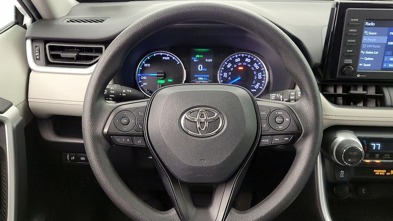 2021 Toyota RAV4 XLE 10