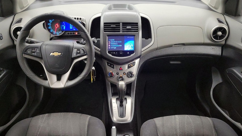 2015 Chevrolet Sonic LT 9