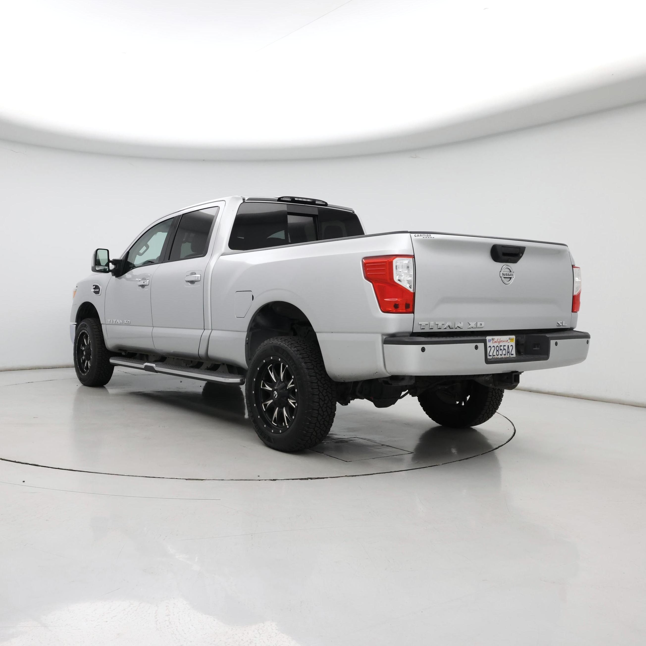 Thumbnail: 2016 Nissan Titan - 2