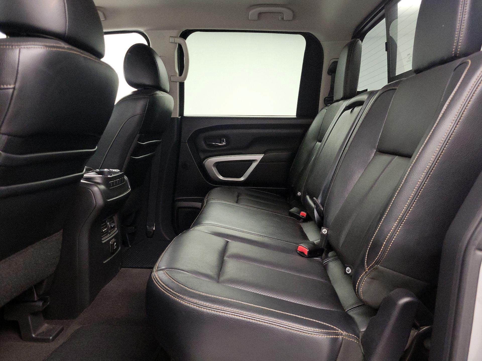 Thumbnail: 2016 Nissan Titan - 20