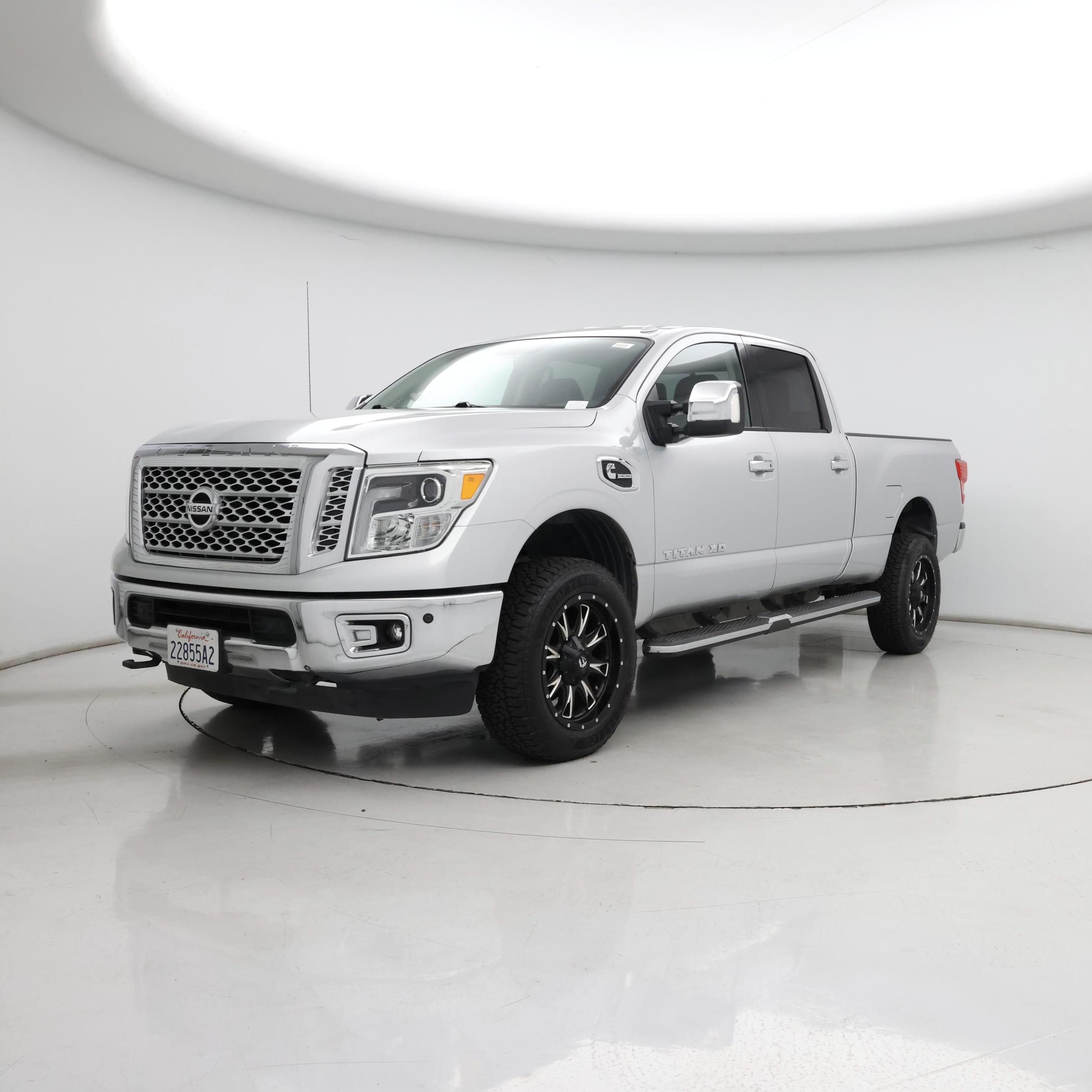 Thumbnail: 2016 Nissan Titan - 4