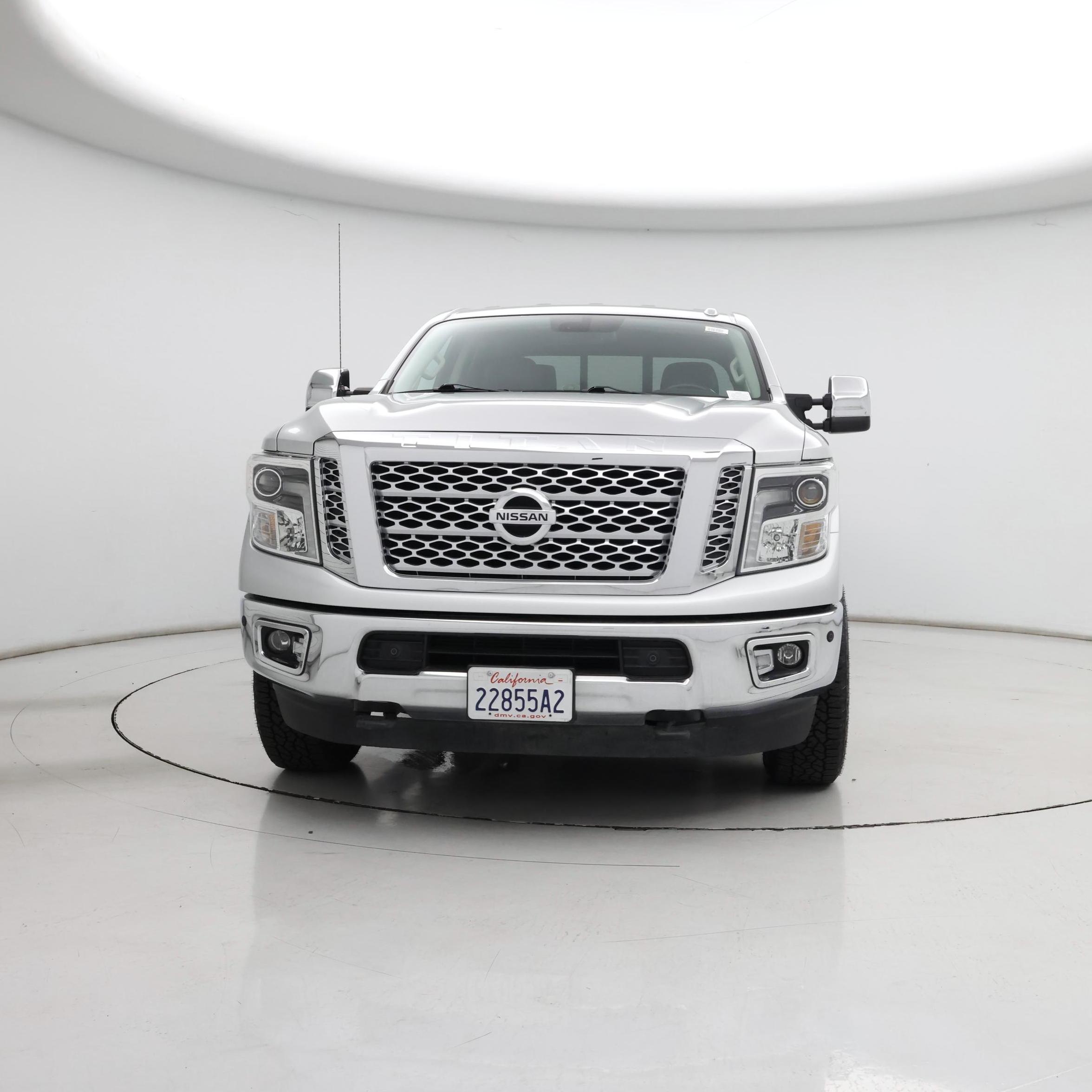 Thumbnail: 2016 Nissan Titan - 5