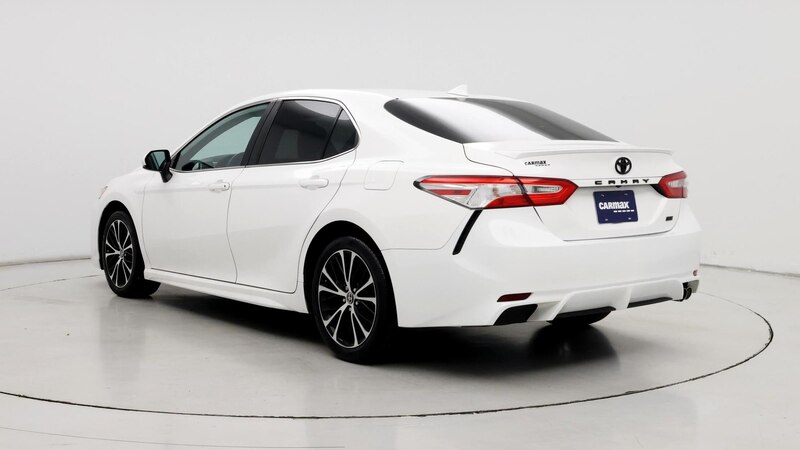 2020 Toyota Camry SE 2