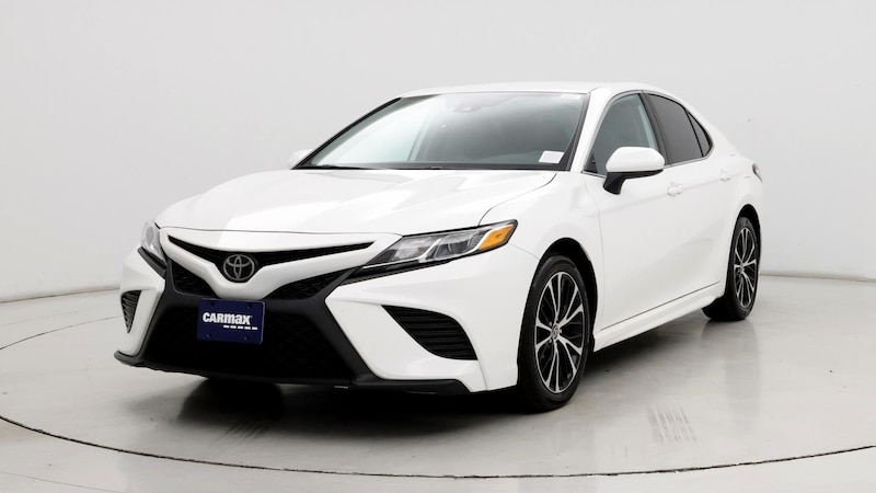 2020 Toyota Camry SE 4