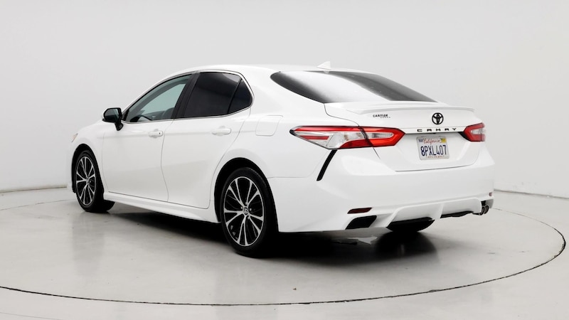 2020 Toyota Camry SE 2