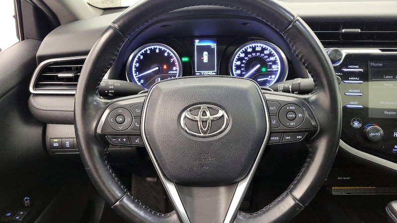 2019 Toyota Camry SE 10