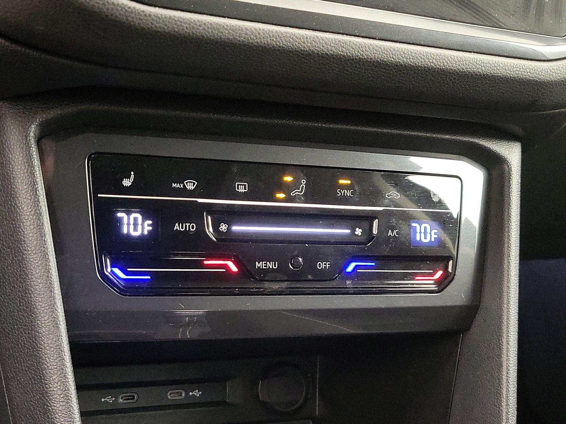 Thumbnail: 2022 Volkswagen Tiguan - 16