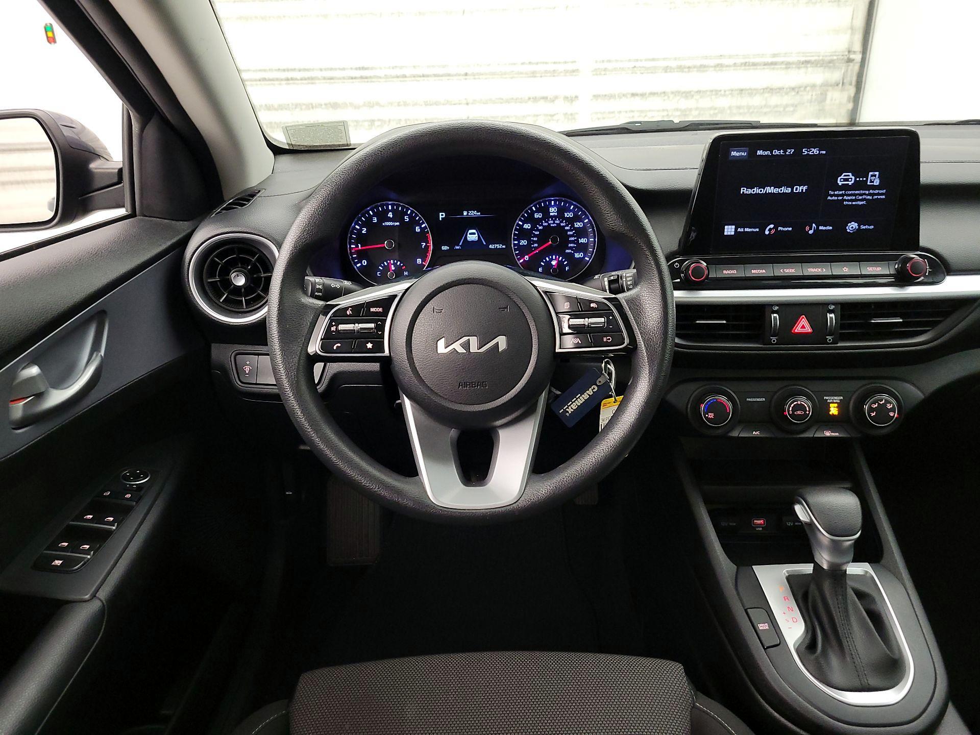 Thumbnail: 2023 Kia Forte - 10