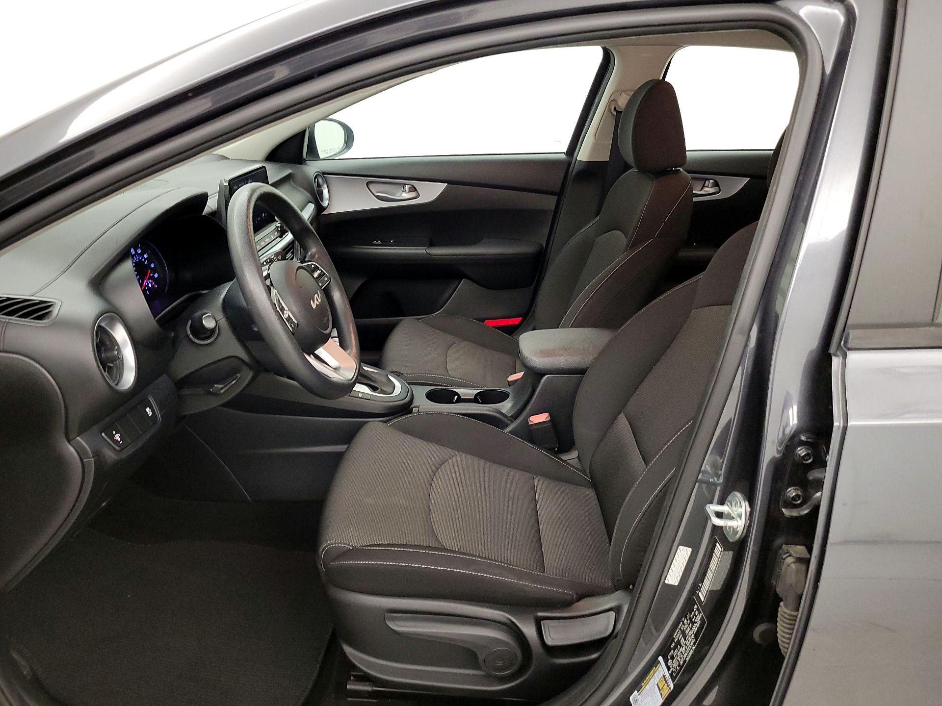 Thumbnail: 2023 Kia Forte - 11