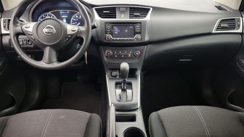 2018 Nissan Sentra S 9