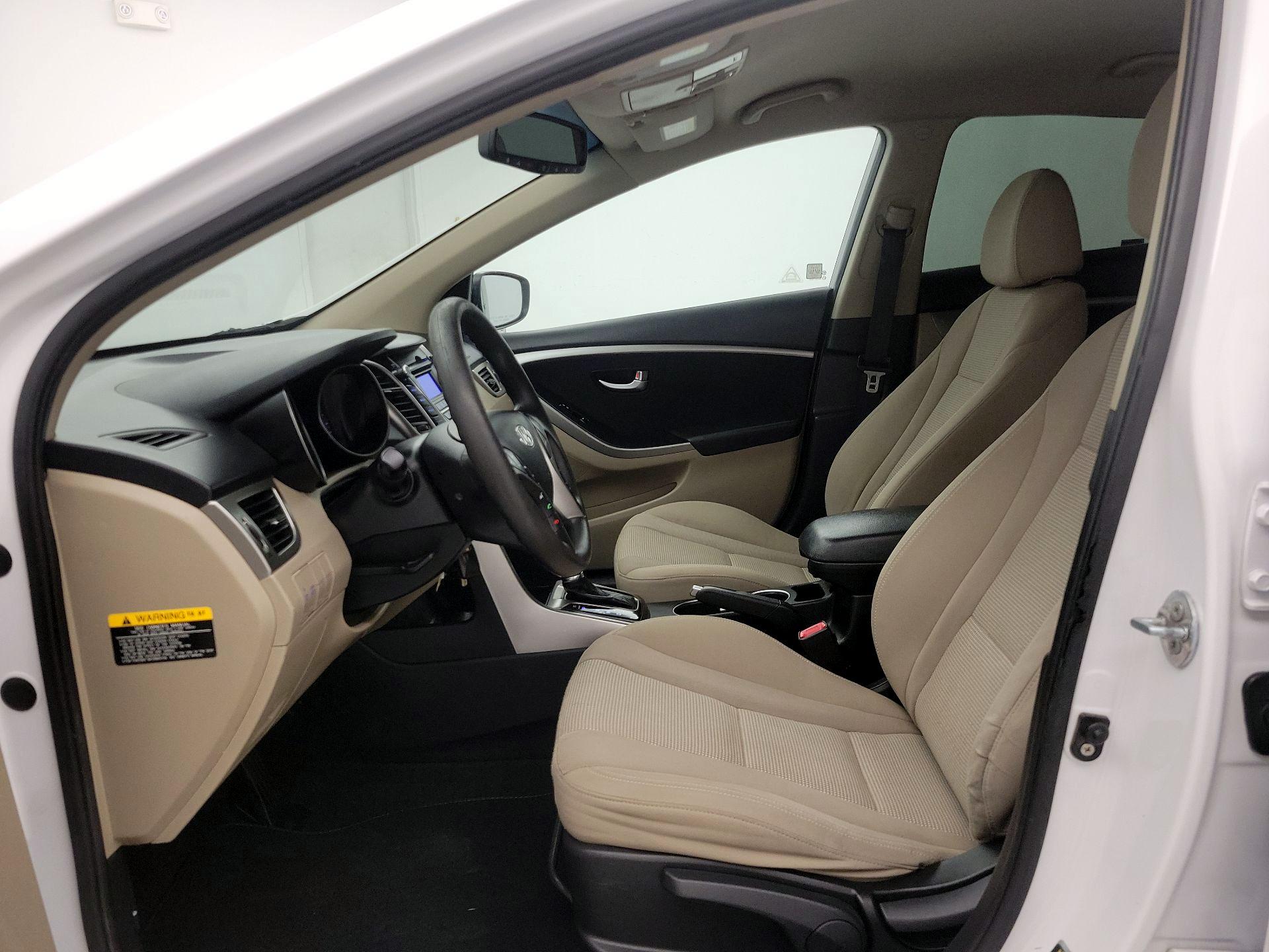 Thumbnail: 2013 Hyundai Elantra - 11